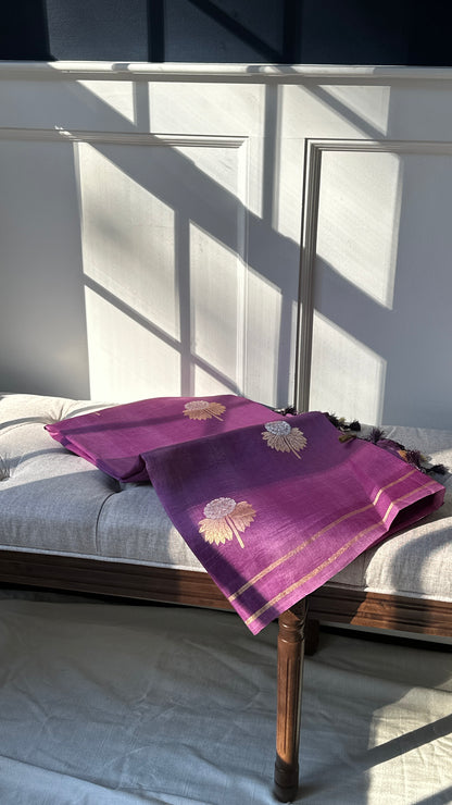 Pure silk kora Banarasi in kaduva weave - mauve