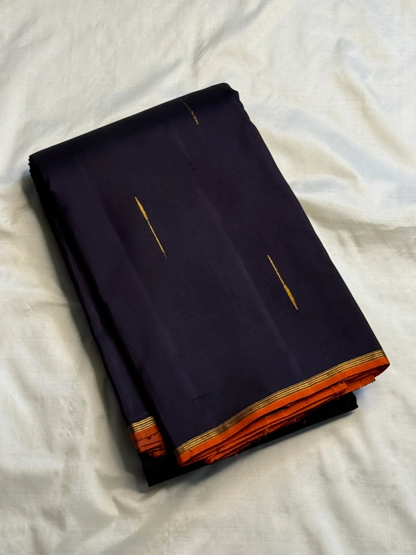 Kanchana Brownish Purple pure silk Kanjivaram saree with Mullai Moggu buttas, additional view.