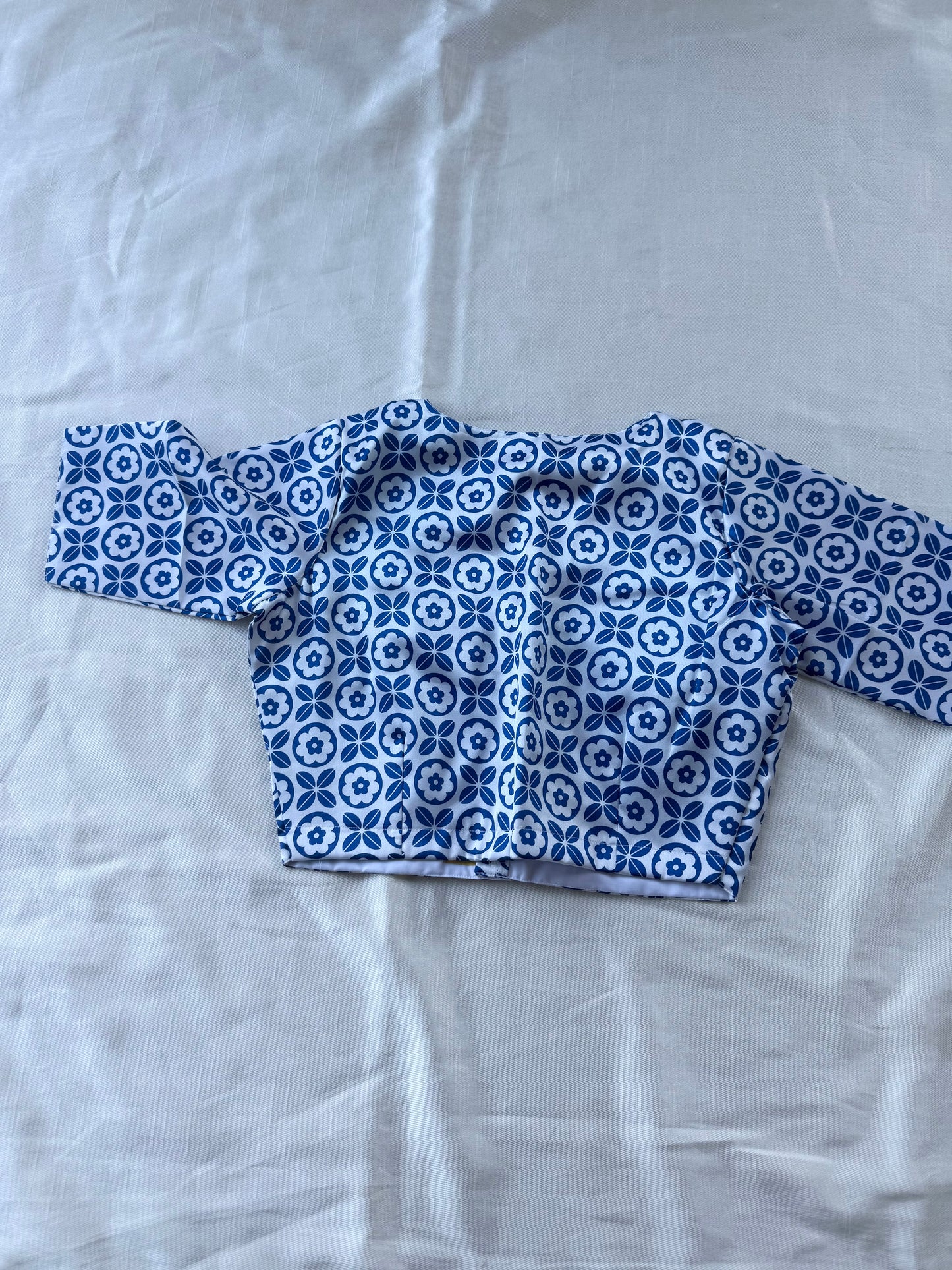 Day 3-Pure Modal Silk Blouse
White & Ink-Blue Trellis
Fully Cotton-Lined | 36–42