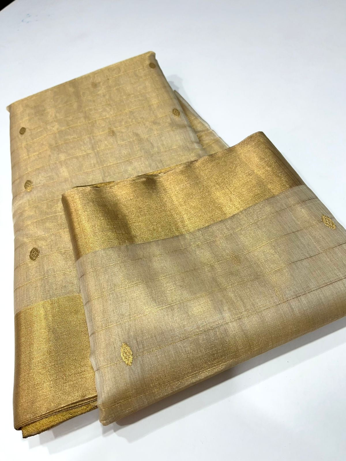 ✨ Pure Silk Chanderi Saree: Swarna Rekha (Champagne Gold Whisper)
Handwoven in luminous champagne-gold with zari buttas and pin-check texture ✨
Silk Mark Certified • Blouse Stitching Available ($30) • Free Shipping within USA • Ships in Two Weeks