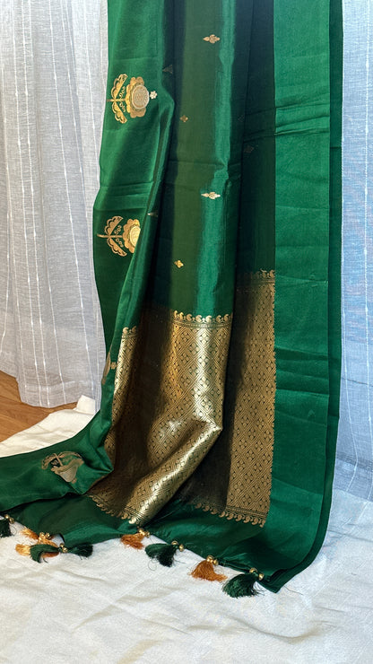 Pure silk kaduva Benares sarees “Raw mango” style - Forest green