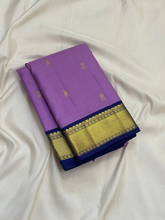 Close view of leaf butta motifs on lavender Kanchipuram silk saree
