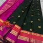 Varna Jaalam Green — Pure Silk Kanchipuram
Bottle-green body with gold chakram & mayil buttas, korvai pink-orange border
Silk Mark Certified • Free USA Shipping • Ships in Two Weeks ✅