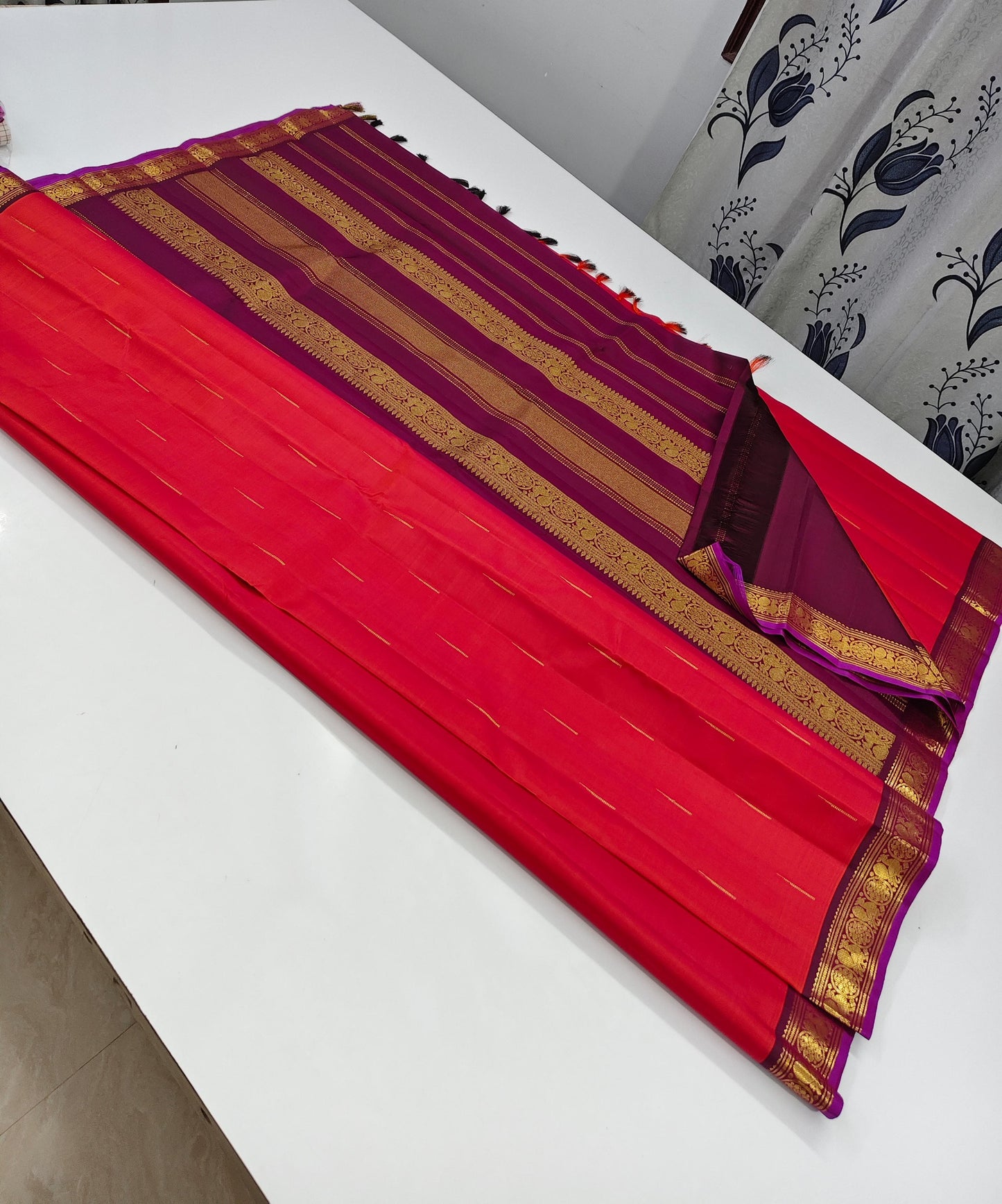 Mullai Moggu Pink — Pure Kanchipuram Silk Saree
Vibrant mullai-pink body with zari mullai bud buttas & plum-purple zari borders
Grand plum pallu with floral vines • Silk Mark Certified • Free Shipping within USA • Ships in Two Weeks