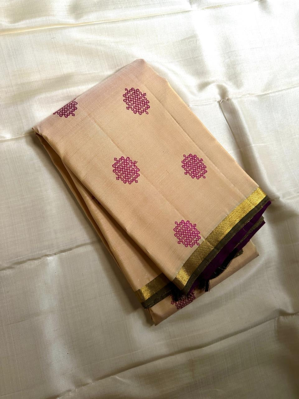 Half white cream  purple selvedge and border with overall kolam woven motif in pure silk Kanchipuram saree