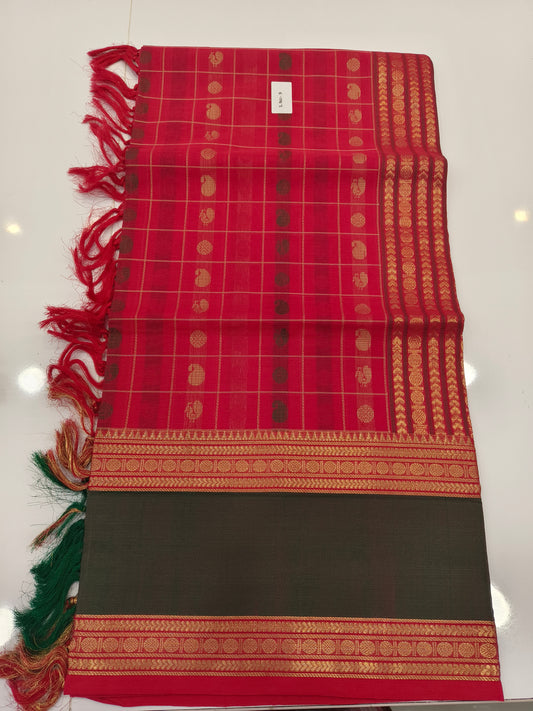 Silk-Cotton Dupatta — The Versatile Voni
Wear as a dupatta over Kurtis or as a graceful Half Saree langa bono
Handwoven | Lightweight | Elegant for Festive Styling