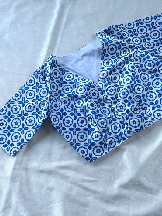 Day 3-Pure Modal Silk Blouse
White & Ink-Blue Trellis
Fully Cotton-Lined | 36–42
