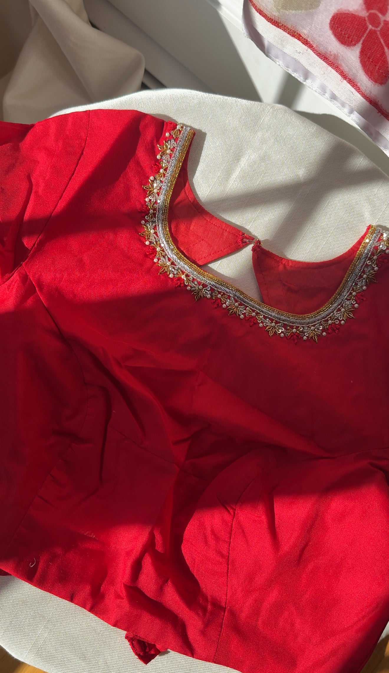 Red & White Jamdhani Muslin Silk Saree
with Hand-Embroidered Pure Silk Cotton Blouse- custom blouse made to your measurements 
Free Shipping within USA • Ships in 3 Weeks •
