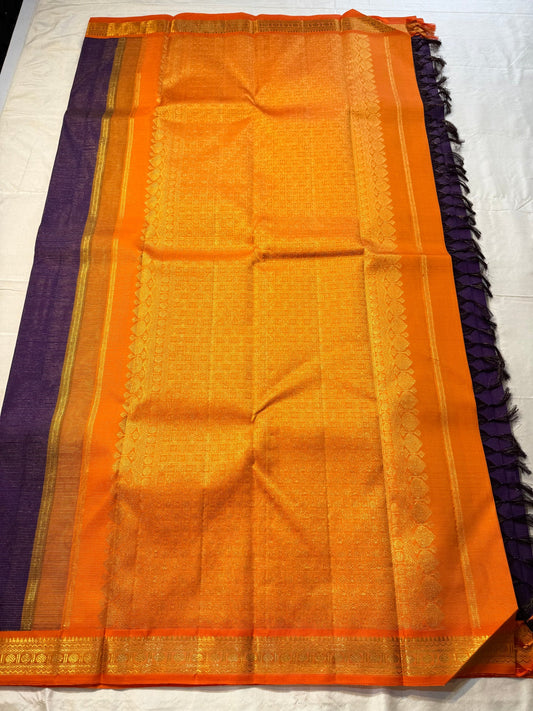 Amara Vairaoosi – Kanchipuram Pure Silk Saree ✨
Purple Vairaoosi Body with Fine zari Pinstripes
Striking Orange Korvai Zari Border
Molten Orange Grand Zari Pallu

Silk Mark Certified, delivery in 2 weeks