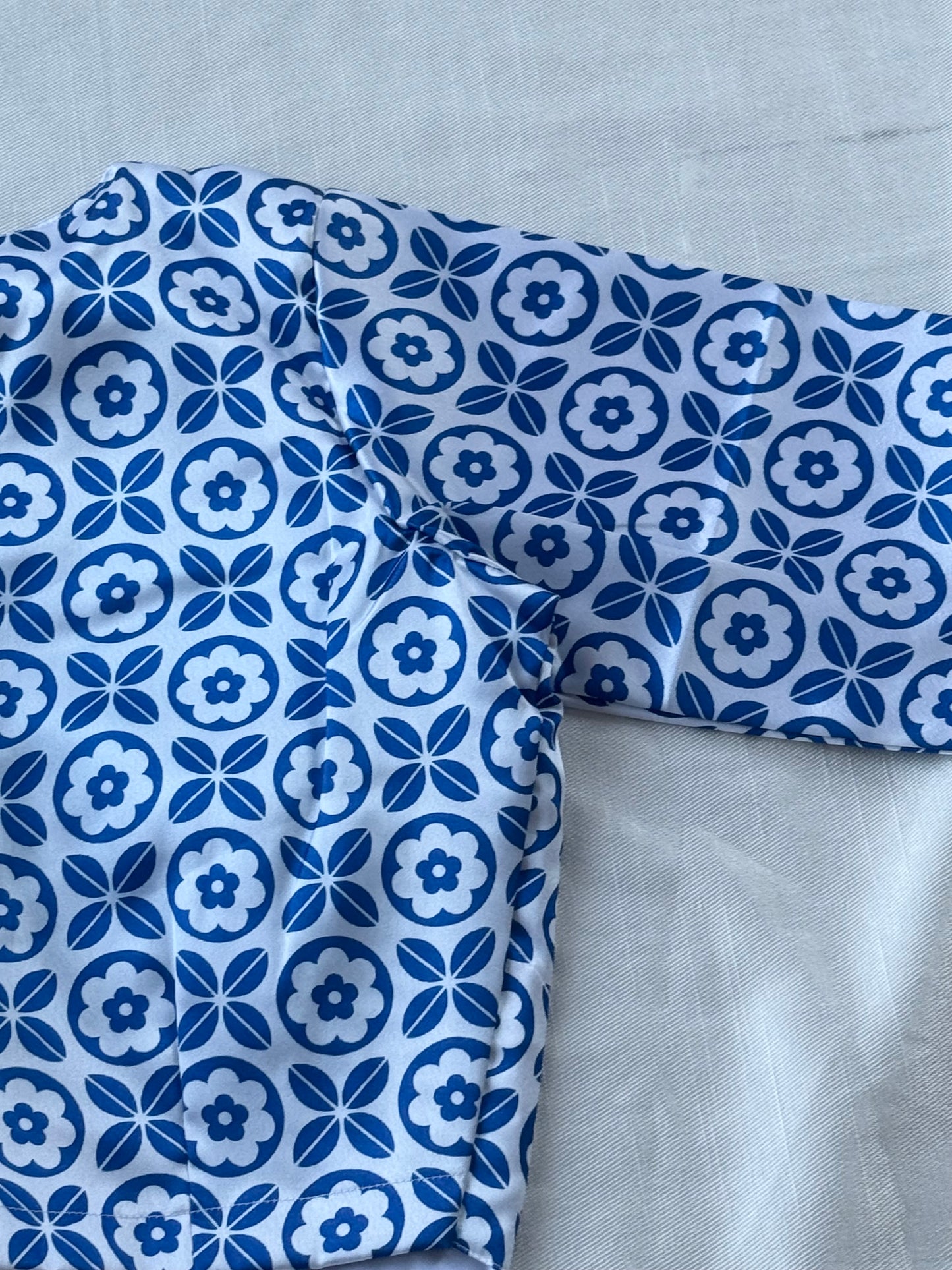 Day 3-Pure Modal Silk Blouse
White & Ink-Blue Trellis
Fully Cotton-Lined | 36–42