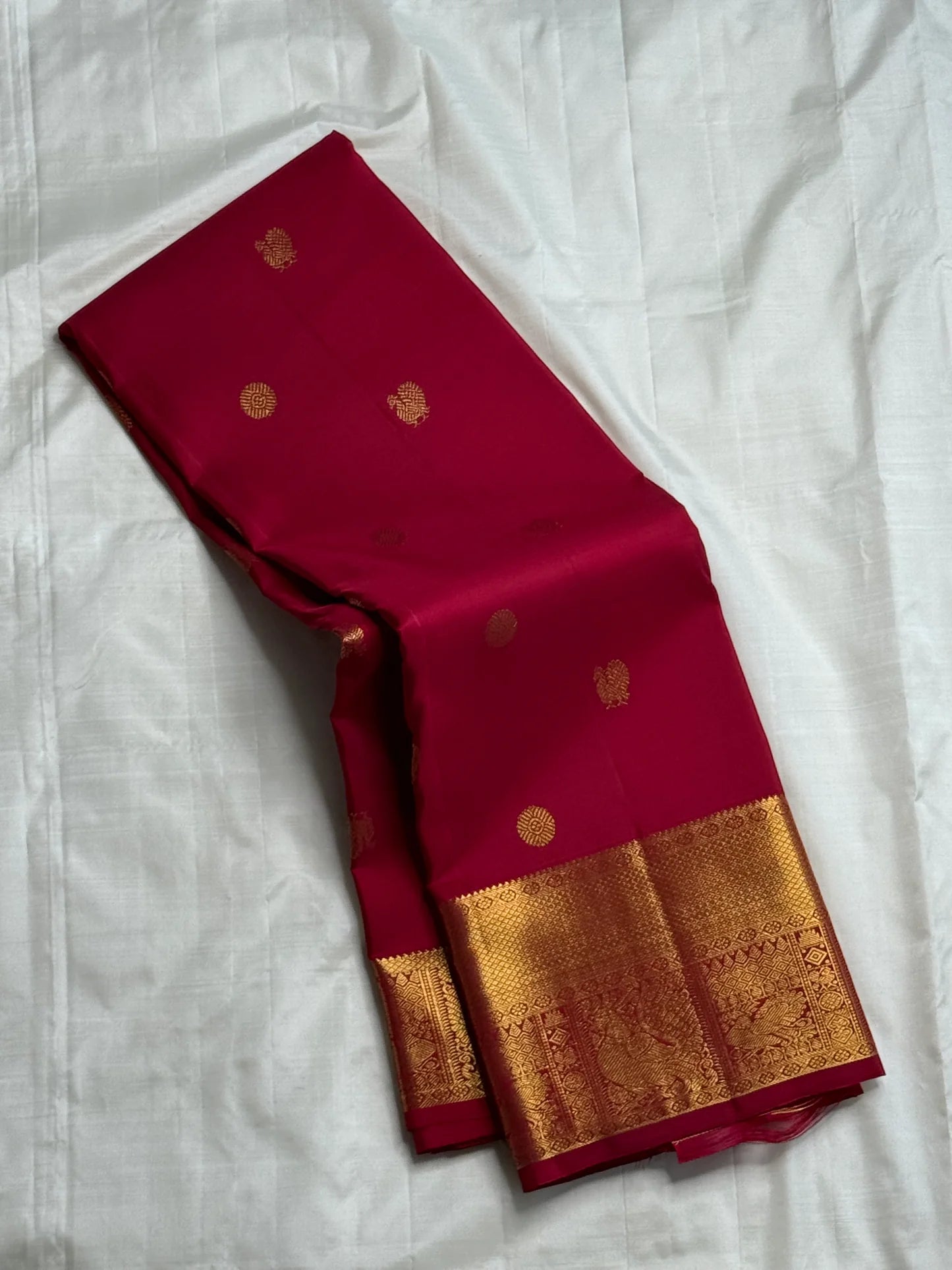 Vermillion Glory — Deep Red • Pure Silk Kanchipuram Saree
Gold zari buttas with grand peacock borders & brocade pallu
Silk Mark Certified • Free USA Shipping • Ships in Two Weeks ✅