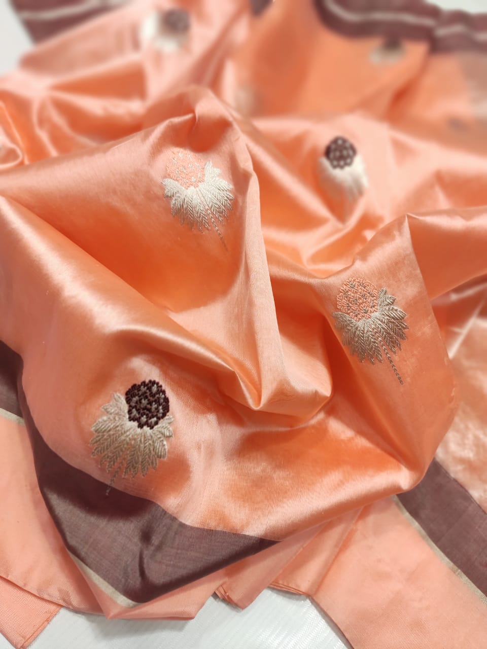 Peach Bloom – Pure Chanderi Silk Saree with Coffee Borders & Floral Resham Buttas | Tissue Pallu | Ships in Two Weeks