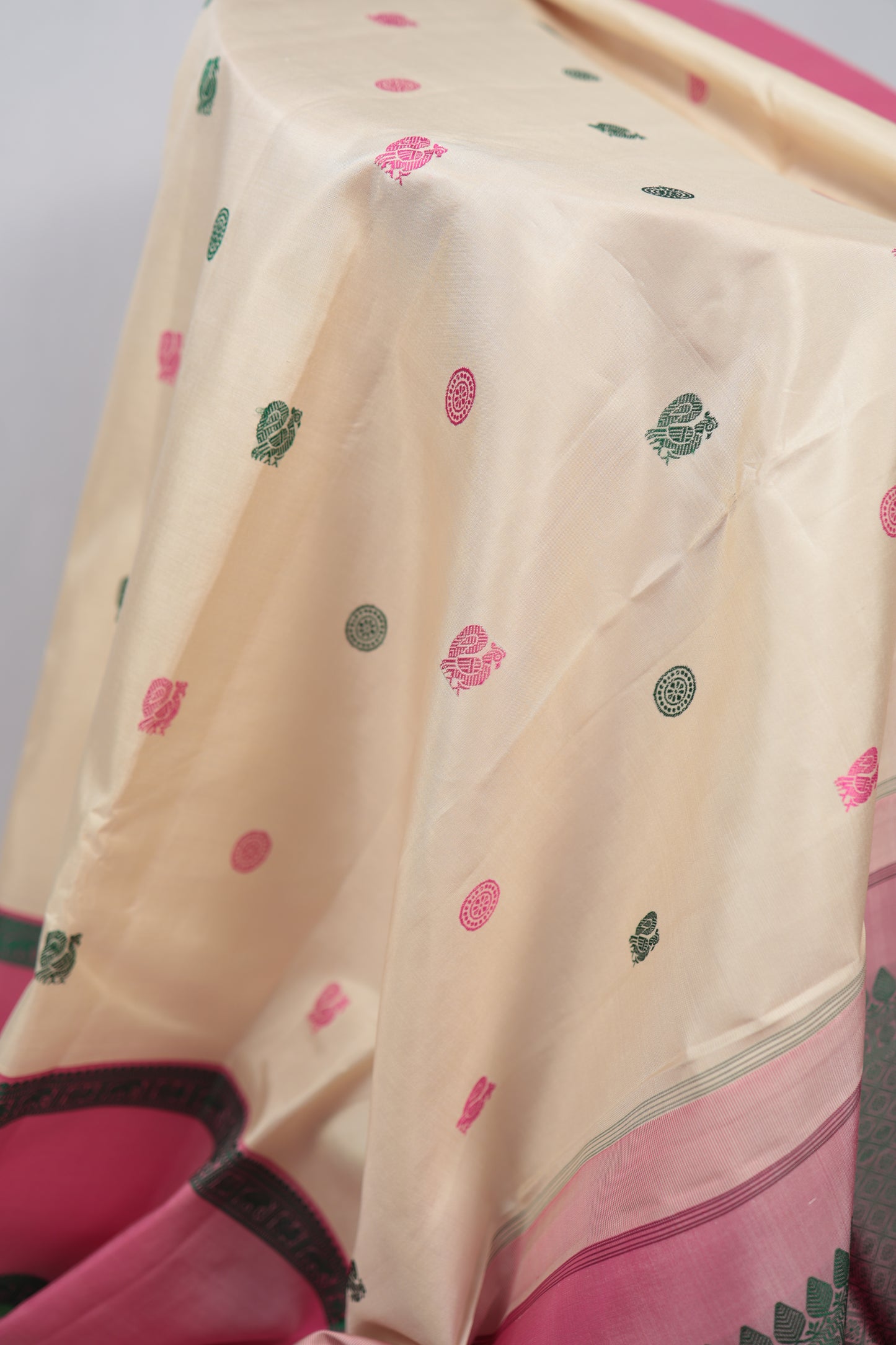 Ivory & Lotus Pink No-Zari Kanchipuram Silk Saree