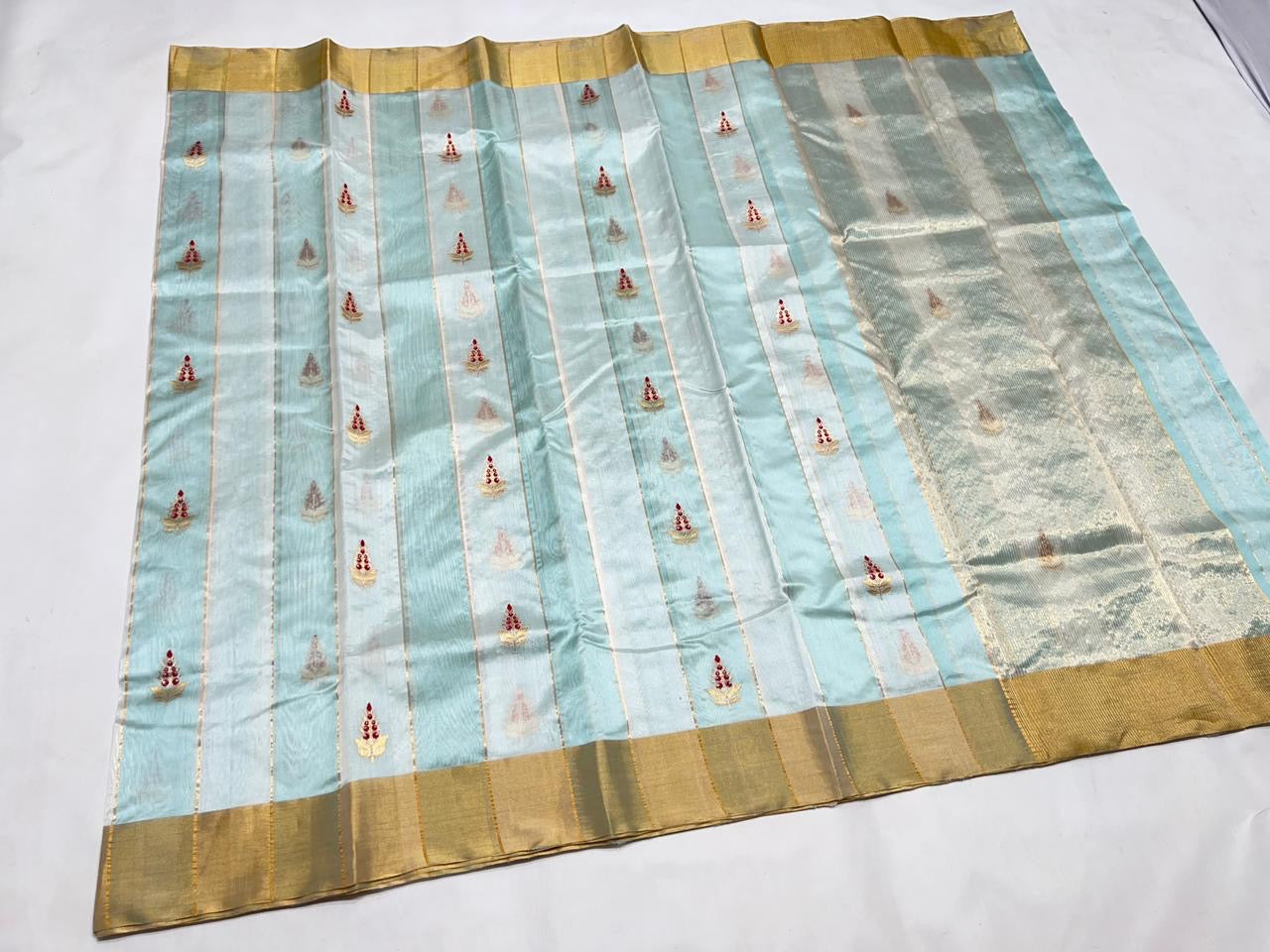 Pure Silk Chanderi Saree with Eknaal Floral Motifs and Classic Gold Zari Border
