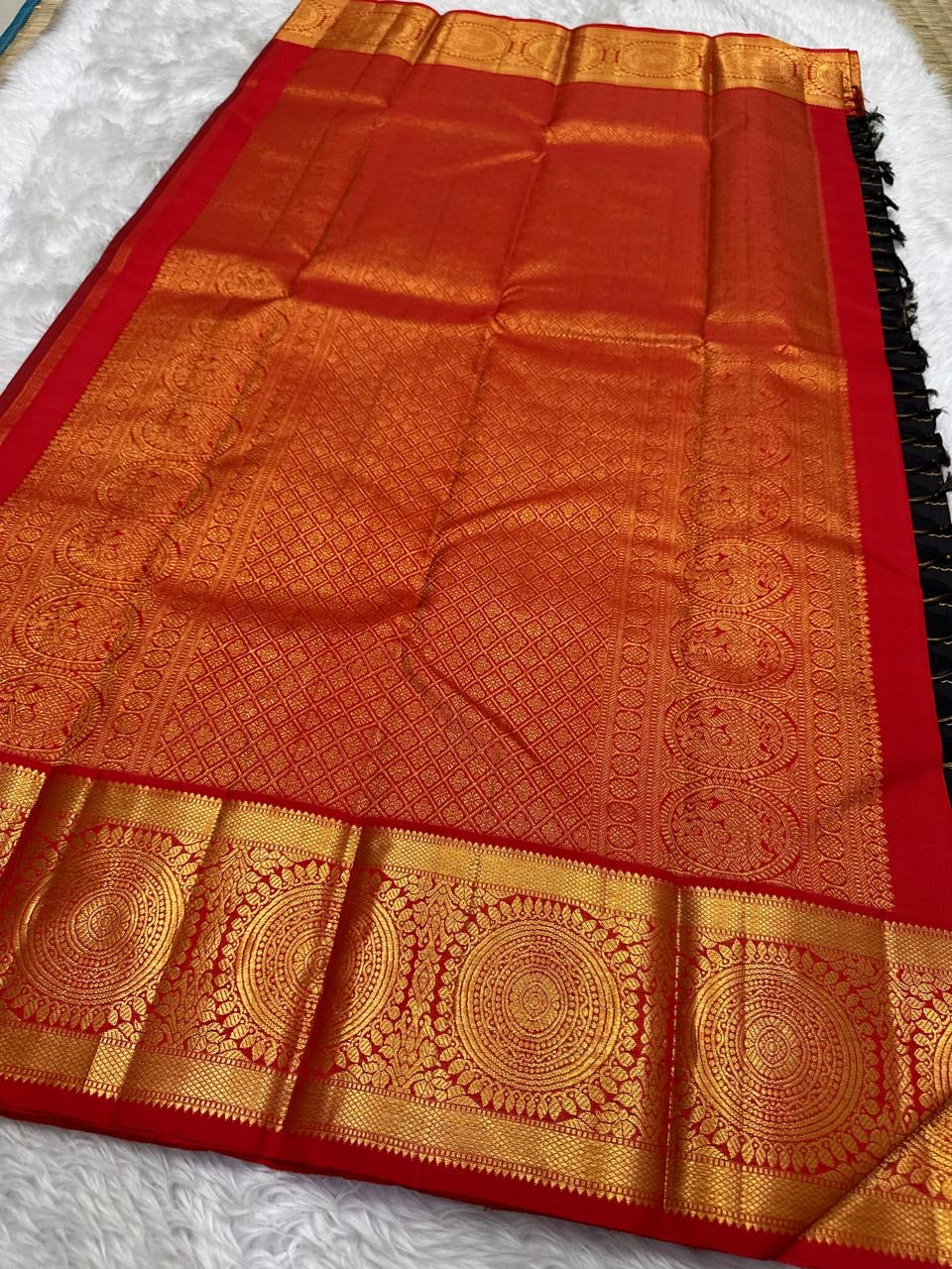 Black and Crimson Handwoven Pure Silk Kancheepuram Saree with Veldhari Body and Grand Zari Border