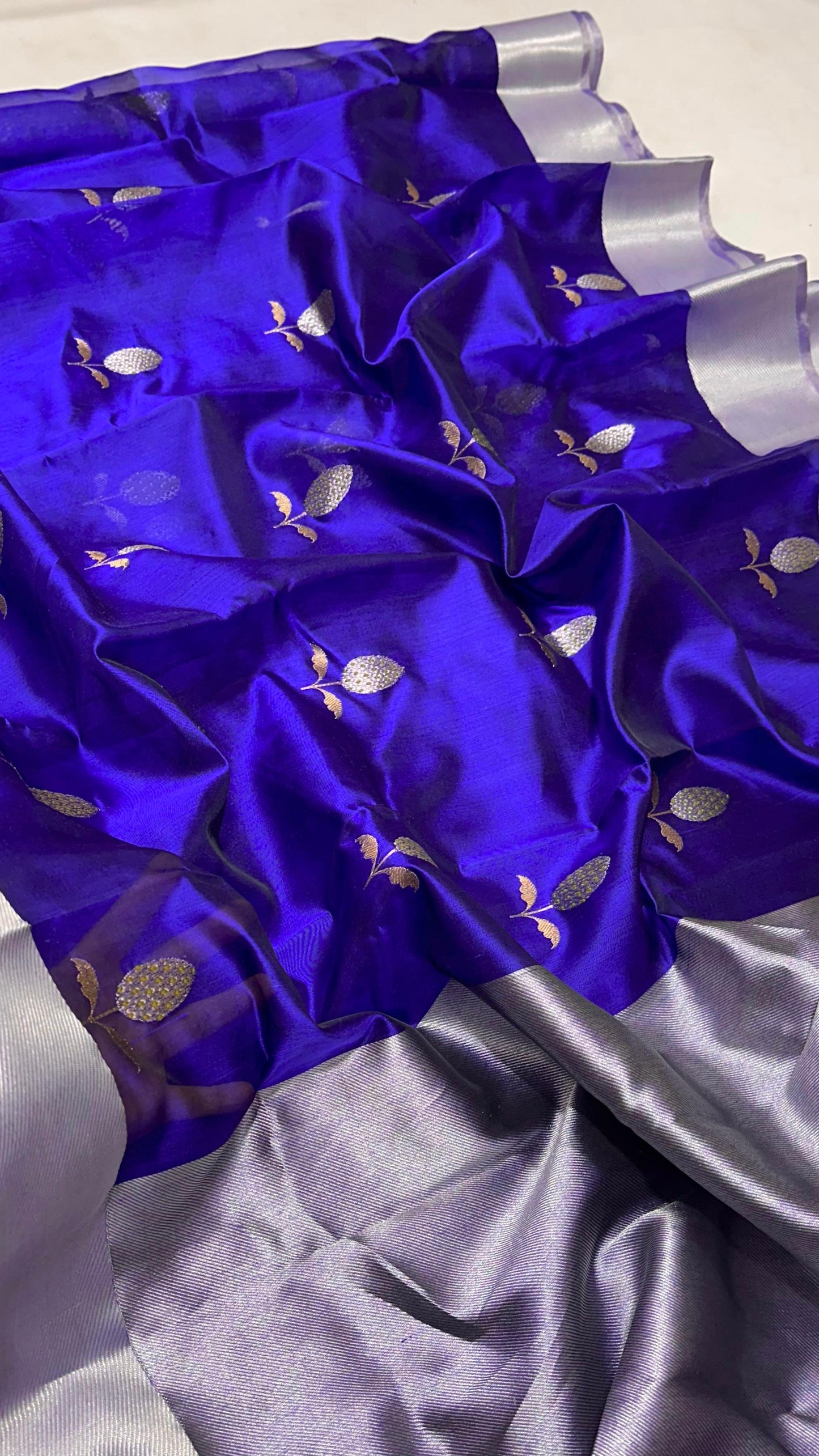 Pure silk Chanderi handloom striking purple shot indigo sona roopa silver gold butti saree