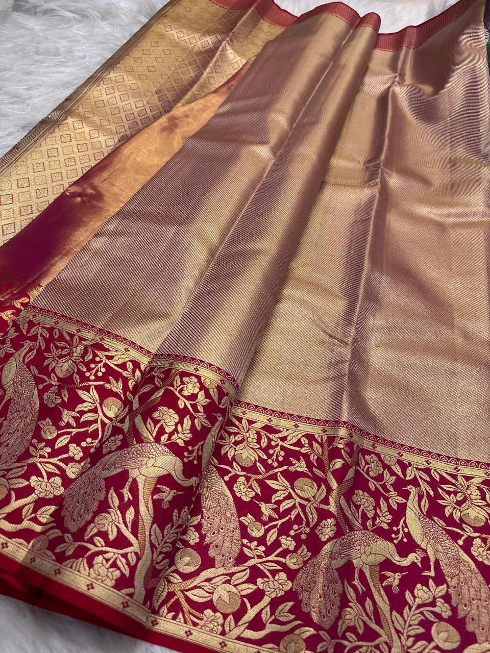 Banarasi-inspired jaal character on a handwoven Pure Silk Kanchipuram saree
