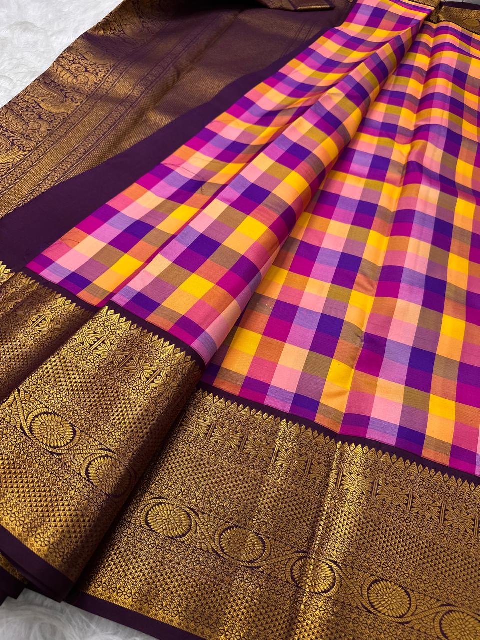 Jewel Checks Handwoven Pure Silk Kanchipuram Kanchi Kattam Saree with Peacock Border – view 2