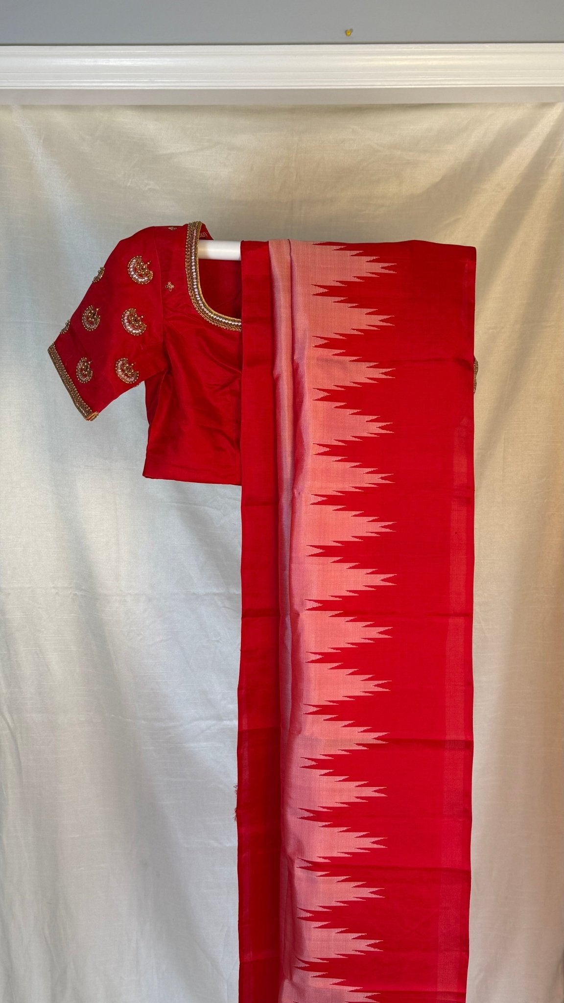 Scarlet Red Pink Thazampoo Reku Kanchipuram Silk Saree