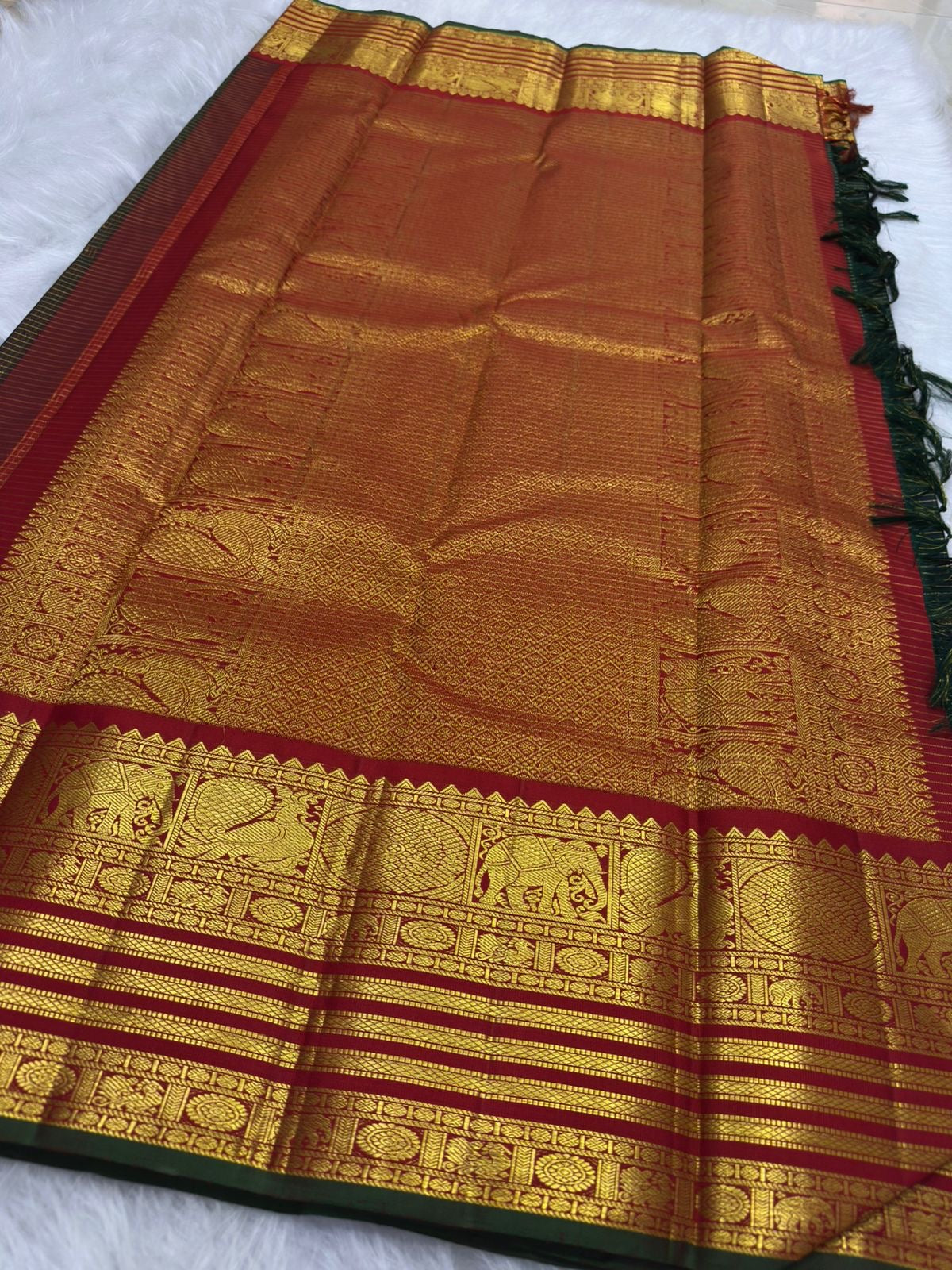 Deep Forest Green Handwoven Pure Silk Kanchipuram Saree with Zari Kattam Body and Grand Crimson Border