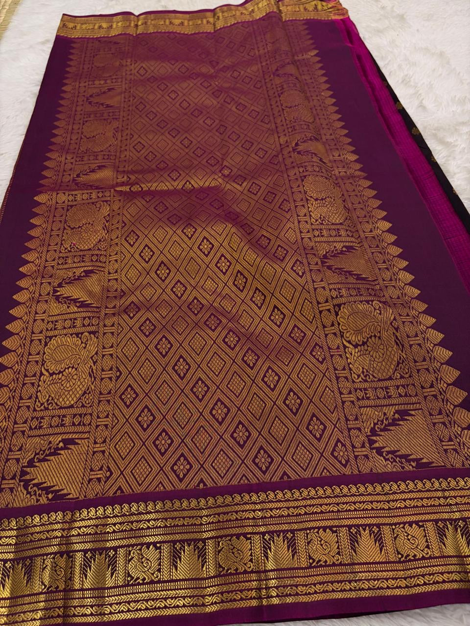 Deep Plum Handwoven Pure Silk Kancheepuram Saree with Kili Butta