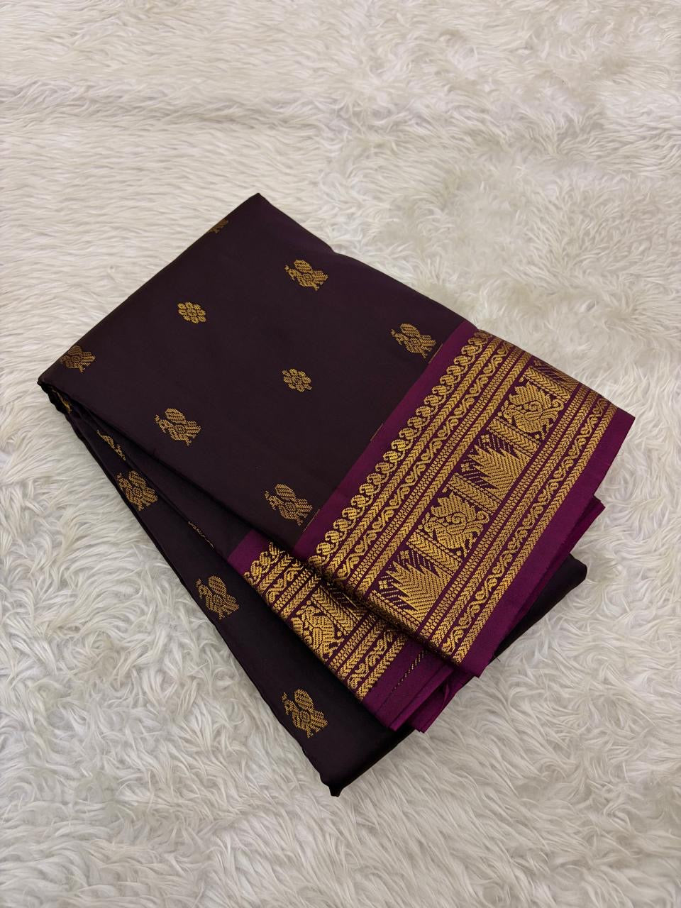 Deep Plum Handwoven Pure Silk Kancheepuram Saree with Kili Butta