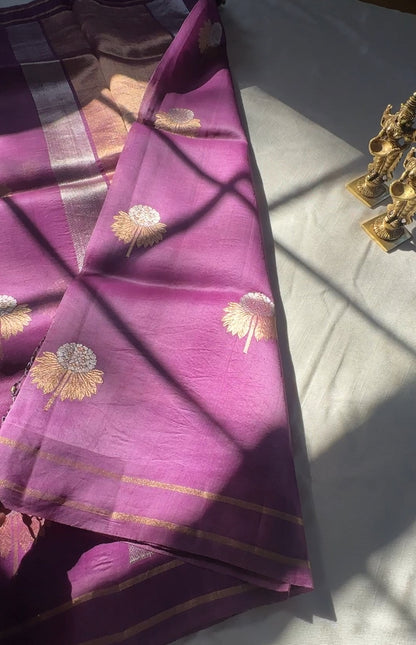 Pure silk kora Banarasi in kaduva weave - mauve