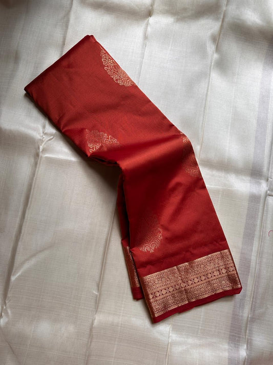 Thamarai — Copper Brown — Pure Kanchipuram Silk Saree
Copper Brown with Gold Zari Leaf Buttas & Diamond Jaal Pallu
Silk Mark Certified • Free Shipping within USA • Ships in Two Weeks