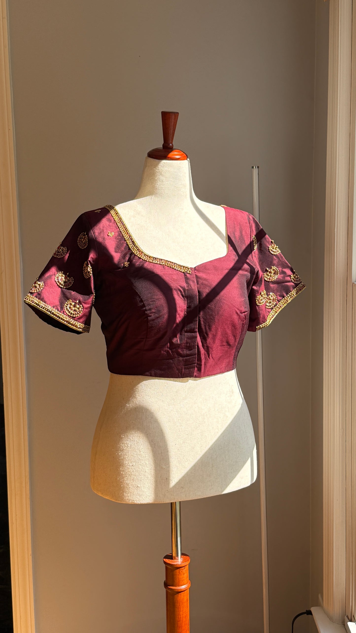 Aarvi – Handwoven Deep Maroon-Brown Silk Blouse with Traditional Maggam Embroidery, Antique Gold Beadwork & Kemp jadau work Stones Inspired by  Temple Jewelry- delivery in 3 to 4 weeks