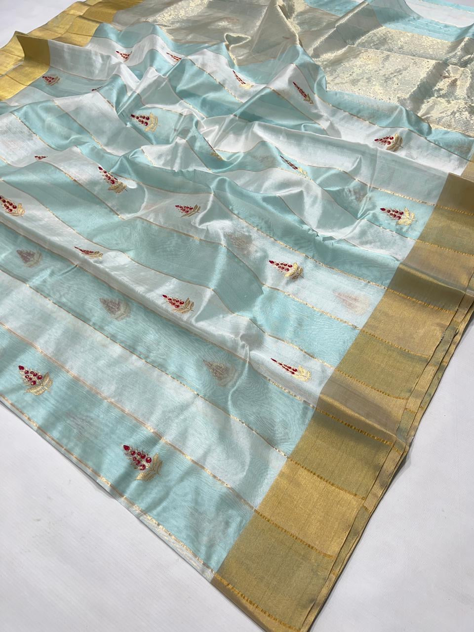 Pure Silk Chanderi Saree with Eknaal Floral Motifs and Classic Gold Zari Border
