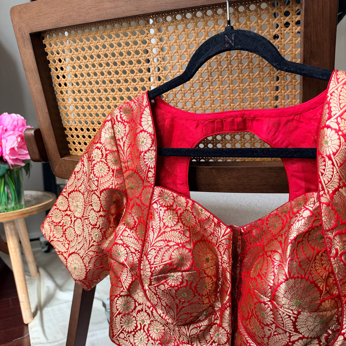 Pure silk Banarasi meenakari blouse in red, detail view