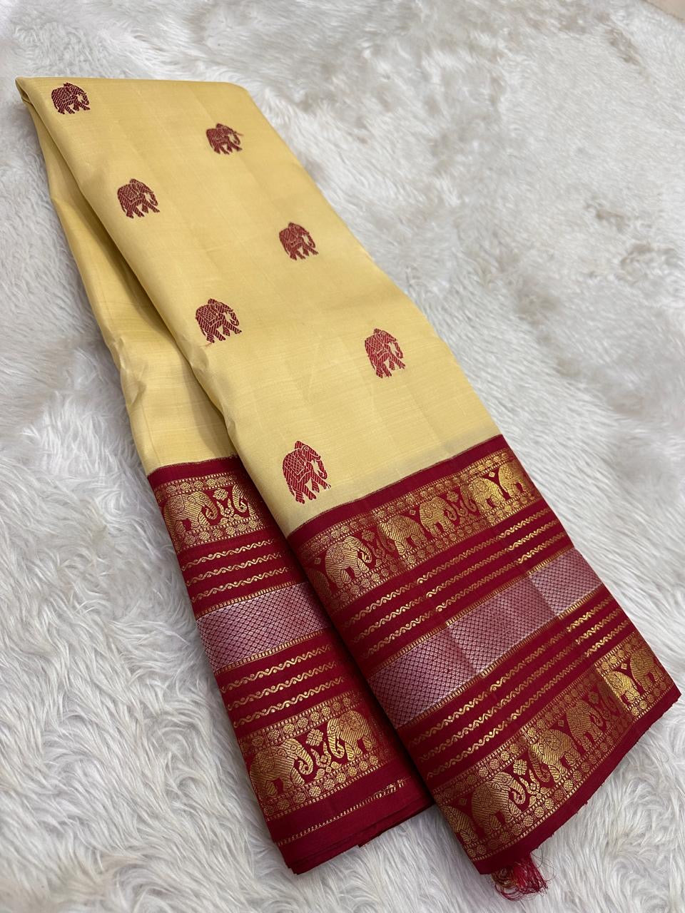 Handwoven pure silk Kanchi Pattu saree in ivory with full Pink Peony Floral Jaal in silk thread and antique gold Varisaipet border — Idam Living