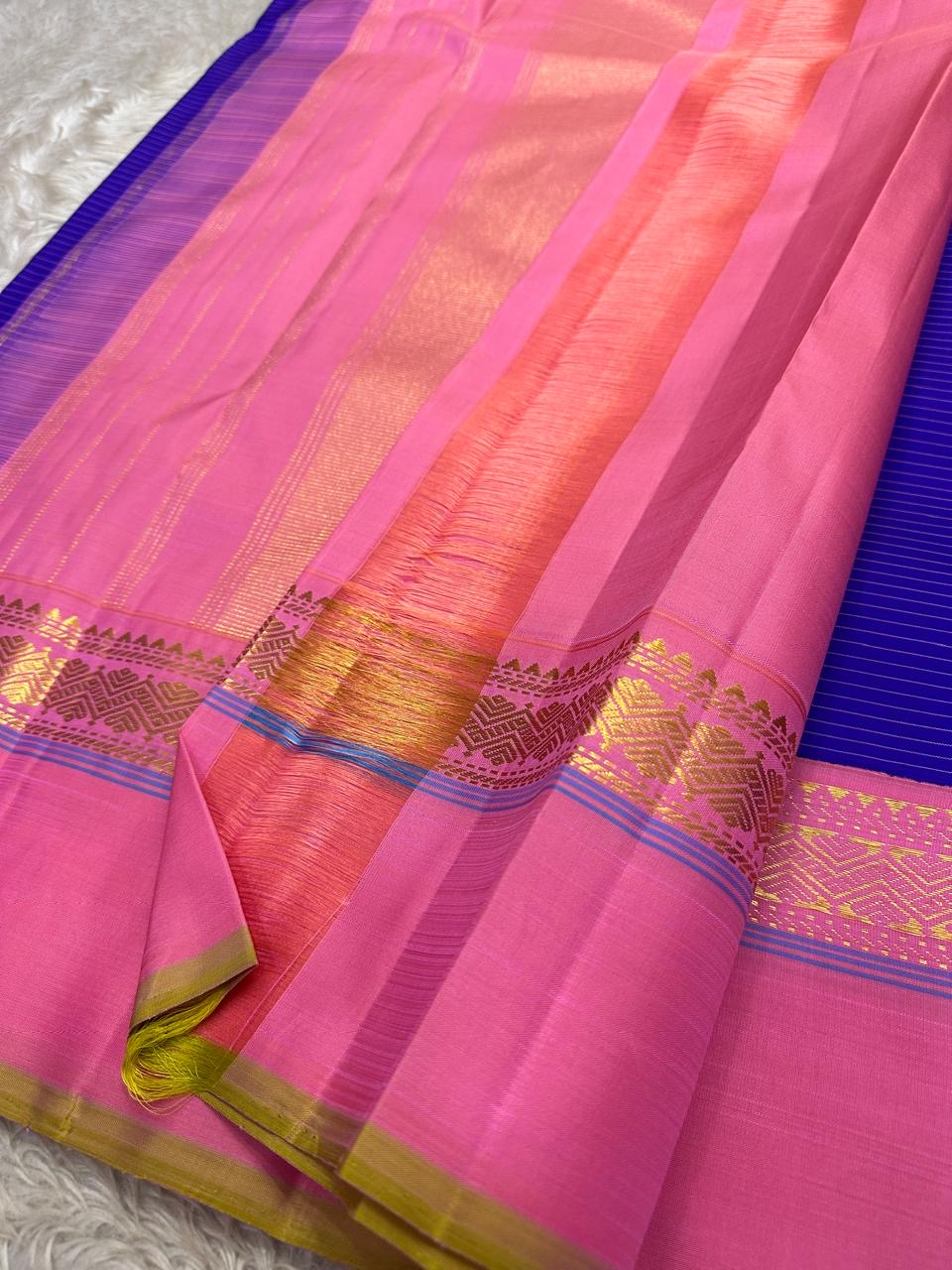 Close-up of royal blue pure silk body with fine horizontal Seepu Reku zari lines on handwoven Kanjeevaram saree