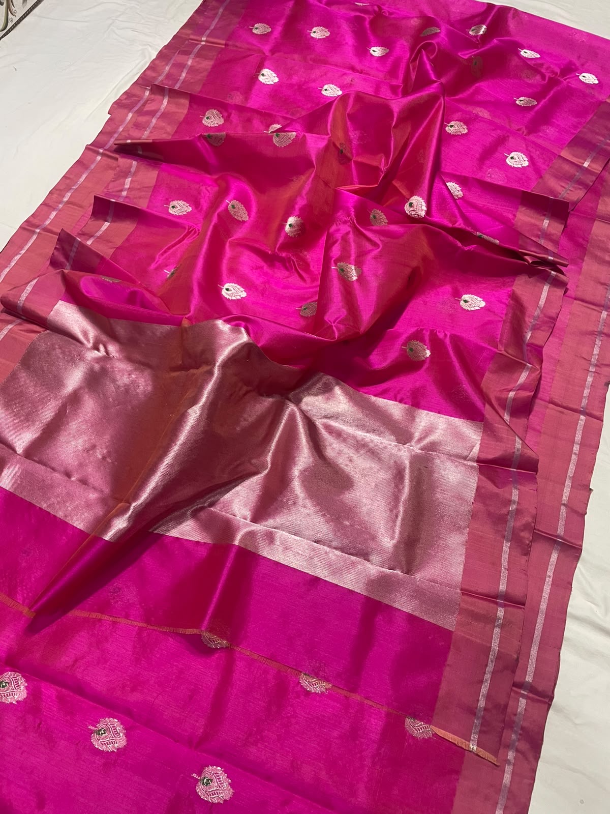 Rani Pink Handloom Pattu Silk Chanderi Saree with Silver Zari Paisley Buttas