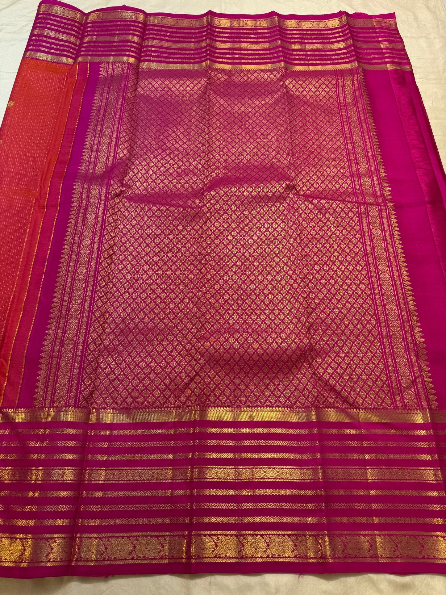 Red and magenta handwoven pure silk Kanchipuram Vairaoosi saree with Varisaipet border — full overview