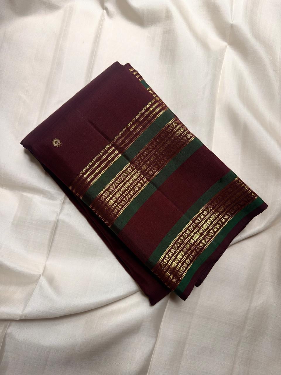 Deep Arakku Handwoven Pure Silk Kanjeevaram Rettapet Saree with Emerald Green Contrast Border – additional detail view 2