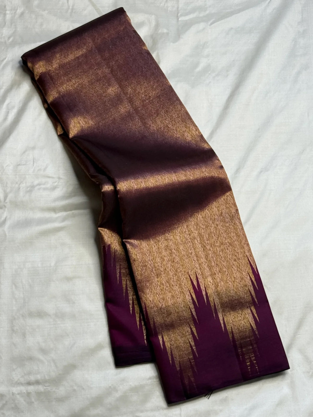 Antique Brown and Plum Ettukol Kanjivaram saree full view