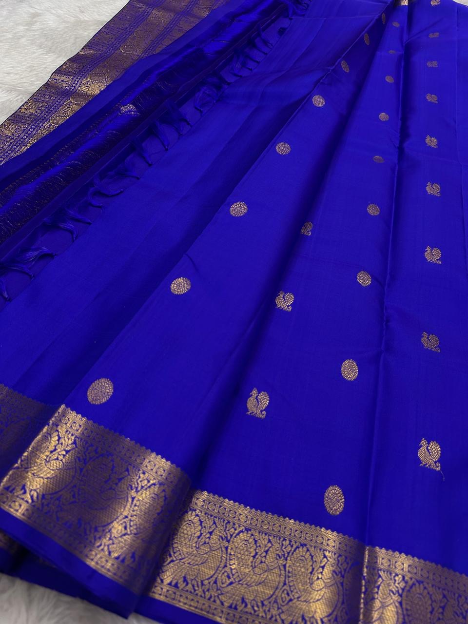 Neelam Blue pure silk Kanchipuram Butta saree, view 6