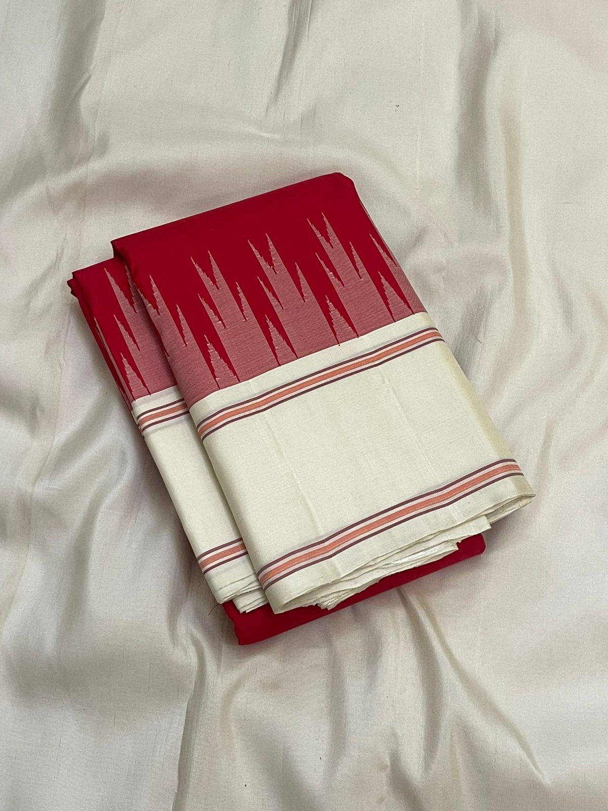Pillar Box Red and Ivory Handwoven Pure Silk Kanjipuram Saree with Korvai Thazampoo Reku Border