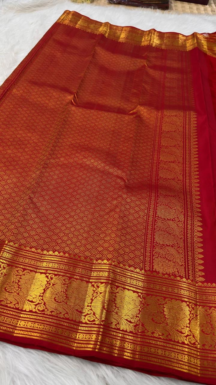 Deep Arakku Red Handwoven Pure Silk KanchiPattu Saree with Dark Korvai Zari Border