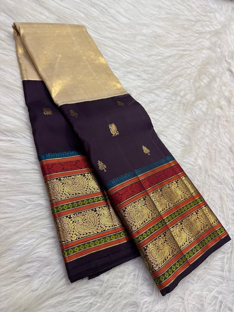 Deep aubergine and antique gold tissue Pure Silk Kanchipuram saree full view