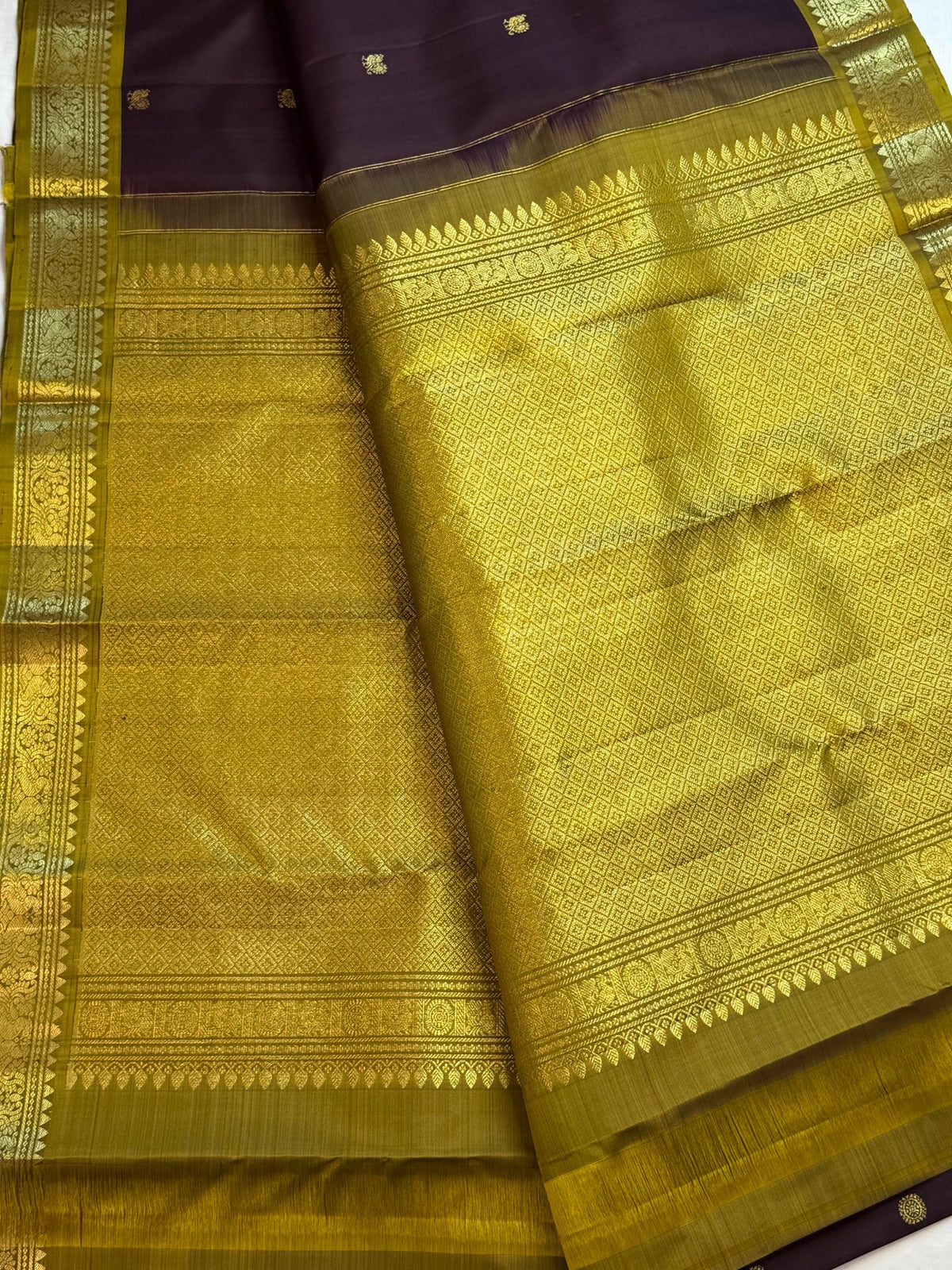 Aubergine brown Pure Silk Kancheepuram Butta saree with olive gold zari border, detail view 4