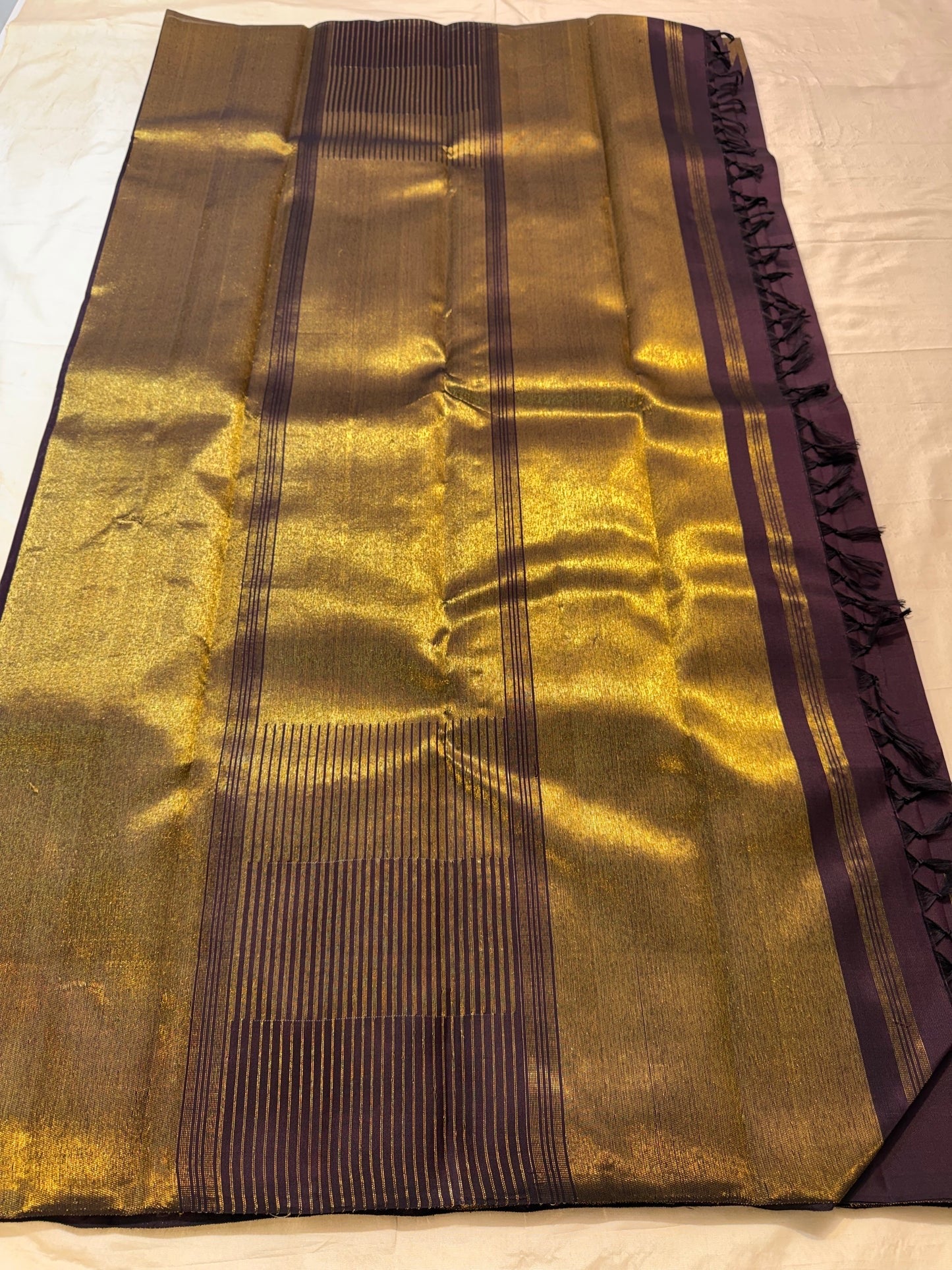 Deep Aubergine Purple-Brown Pure Silk Kanchi Pattu Ettukol Saree - heritage gold border detail