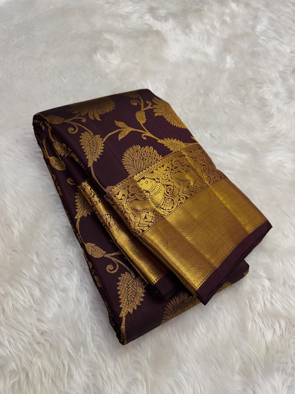 Deep Aubergine Floral Jaal Pure Silk Kanchipuram Saree with Gold Peacock & Yazhi Border: view 4