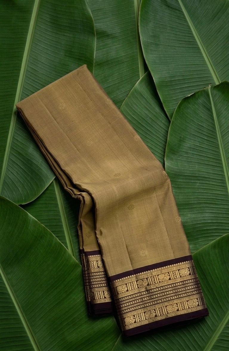 Antique gold and deep plum butta Kanjivaram silk saree with kamalam butta and varisaipet border — Idam Living