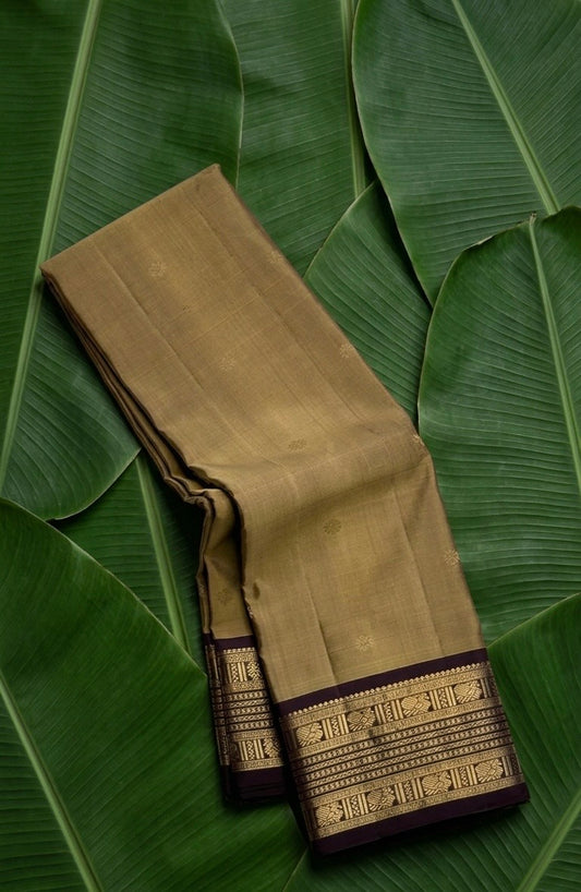Antique gold and deep plum butta Kanjivaram silk saree with kamalam butta and varisaipet border — Idam Living