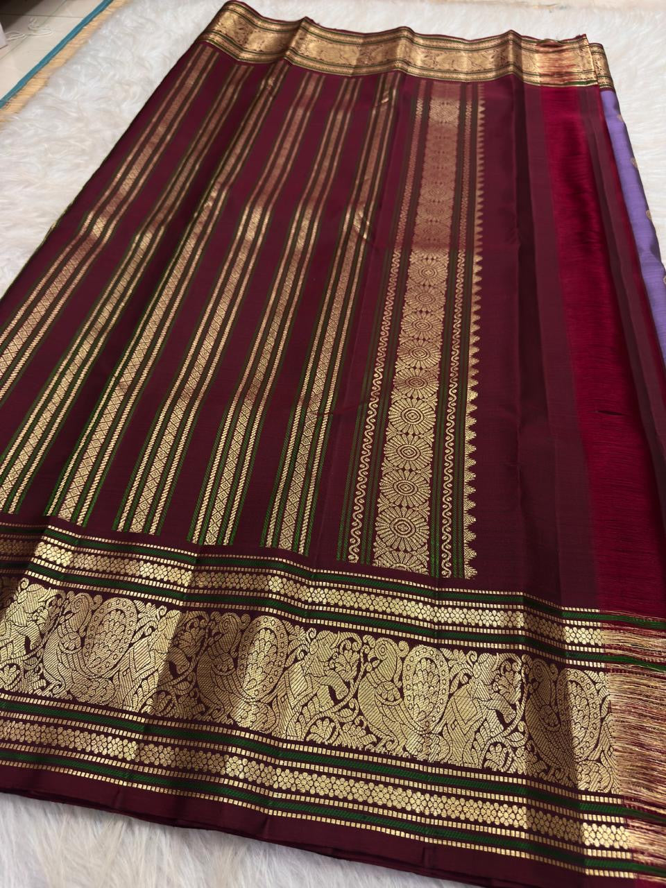 Tender Ilai Pachai Green Pure Silk Kanchi Pattu Peacock Butta Saree with Maroon Border – view 6