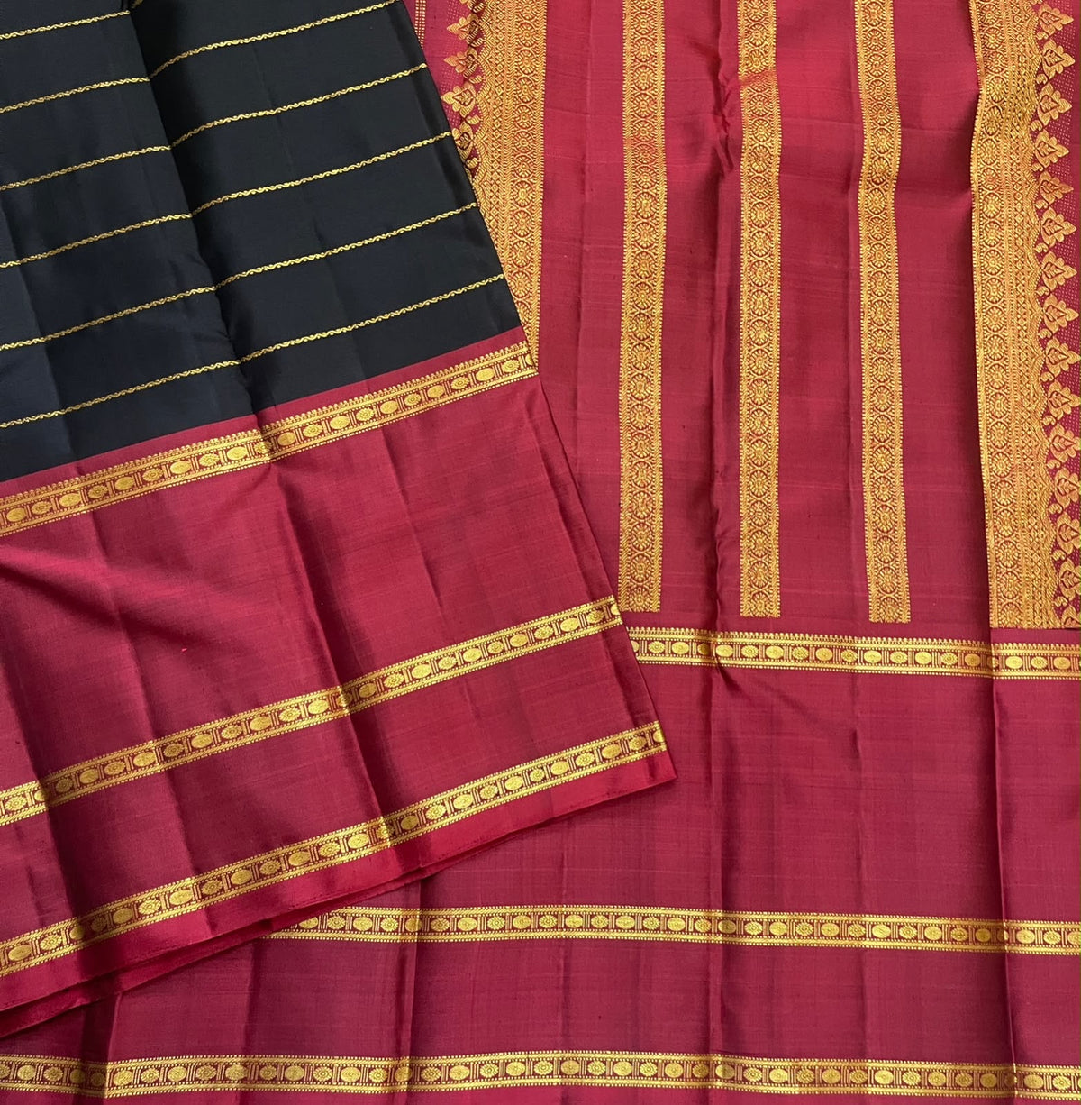 Arakku red pallu with repeated vertical zari bands and traditional ornamental details