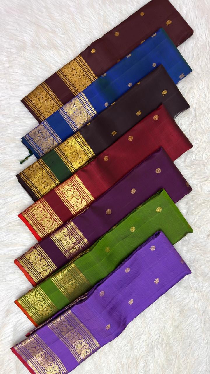 Handwoven Pure Silk Kanchipuram saree with gold zari border and pallu detail, Idam Living