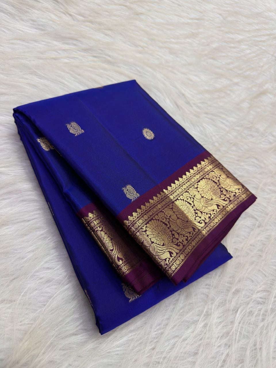 Royal Blue and Plum pure silk Kanchipuram Butta saree, view 3